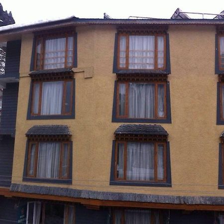 Swiss Wood Hotel Manāli Extérieur photo