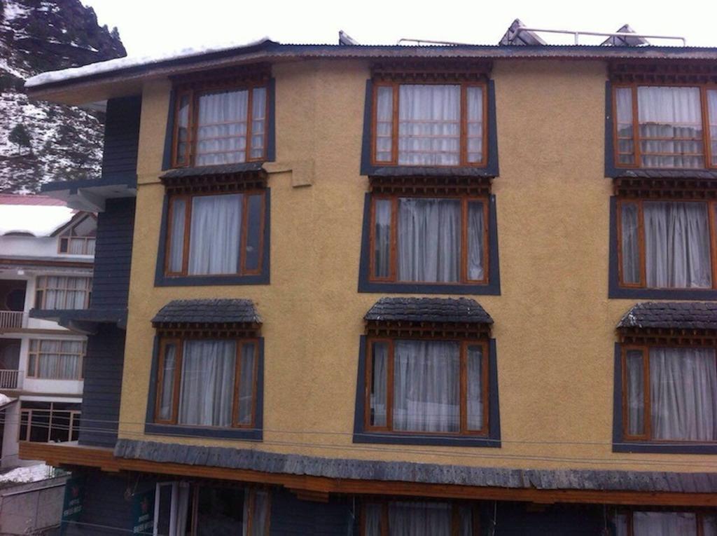 Swiss Wood Hotel Manāli Extérieur photo