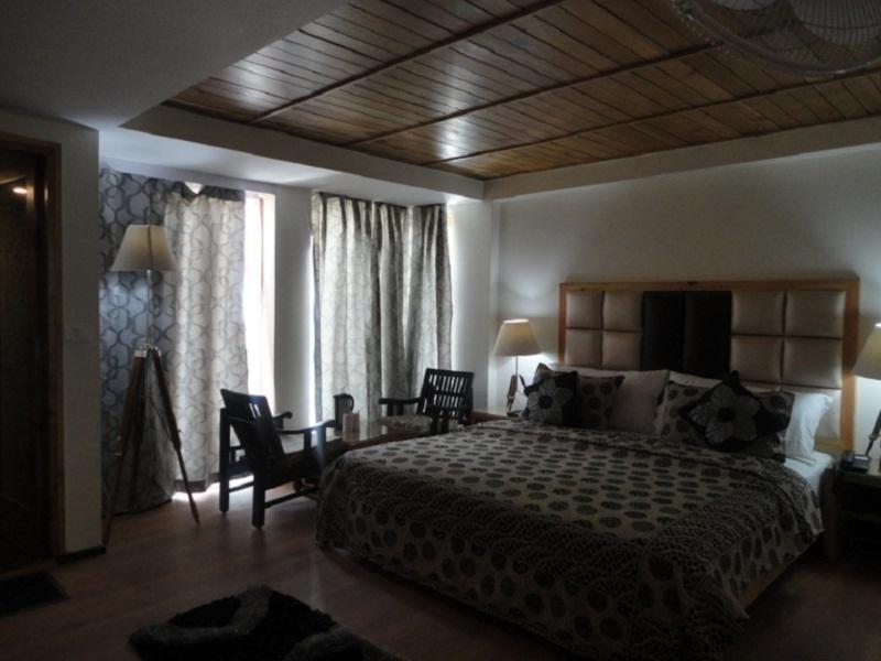 Swiss Wood Hotel Manāli Extérieur photo